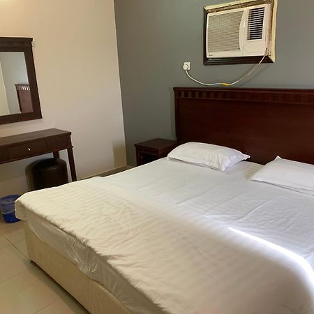 White Beach Hotel Suites Rebiğ Dış mekan fotoğraf
