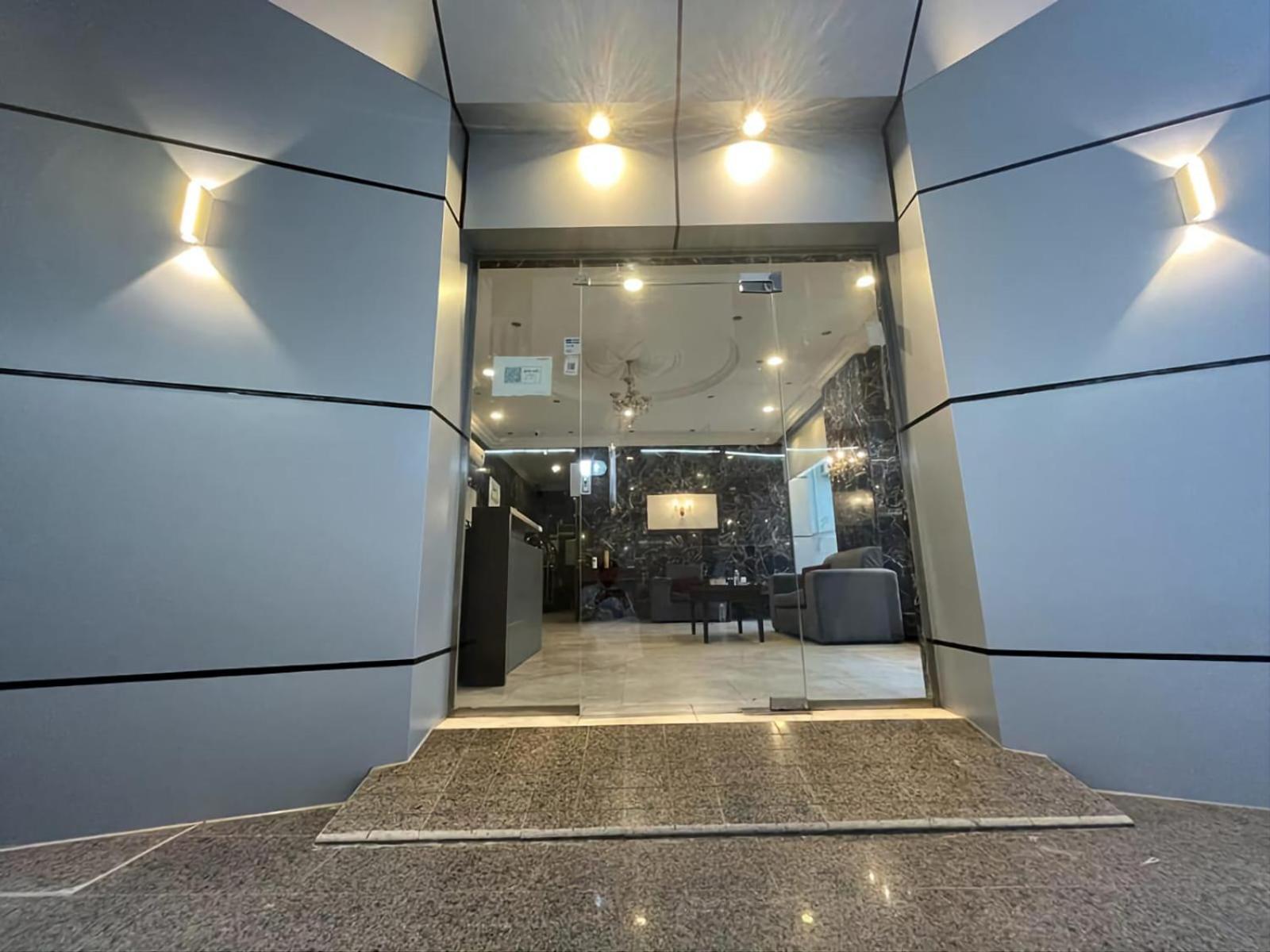 White Beach Hotel Suites Rebiğ Dış mekan fotoğraf