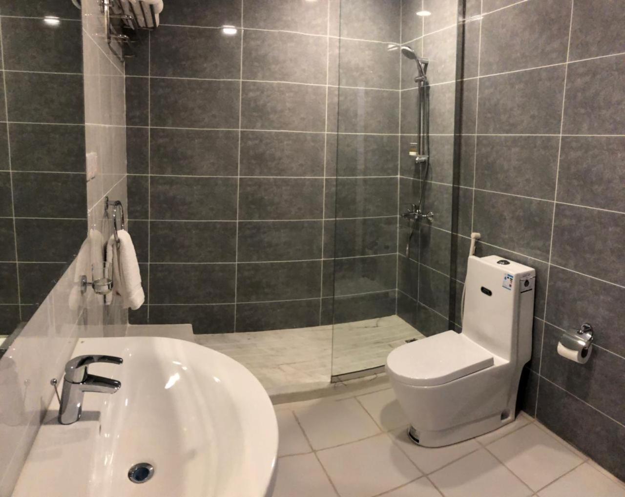 White Beach Hotel Suites Rebiğ Dış mekan fotoğraf