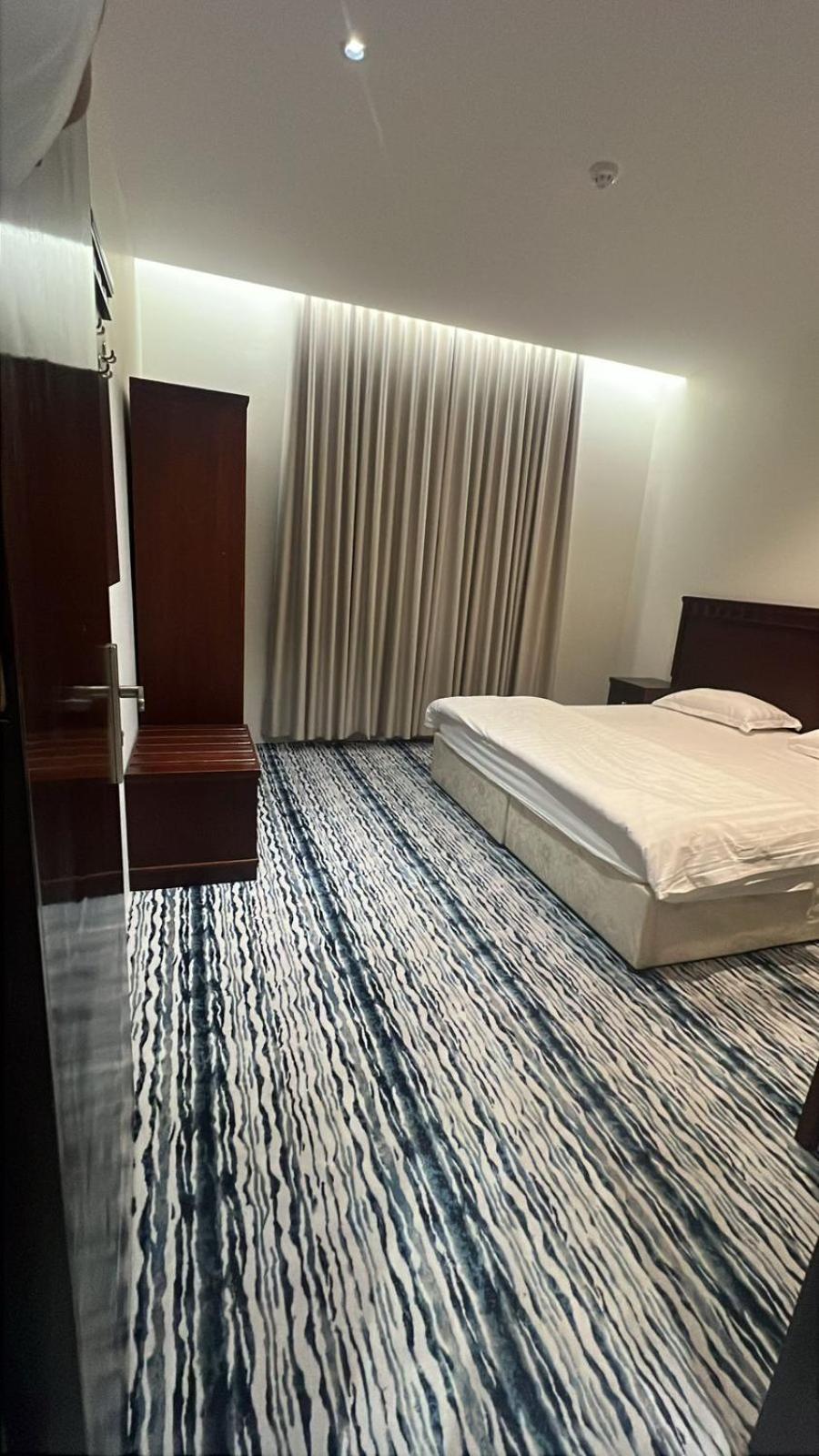 White Beach Hotel Suites Rebiğ Dış mekan fotoğraf