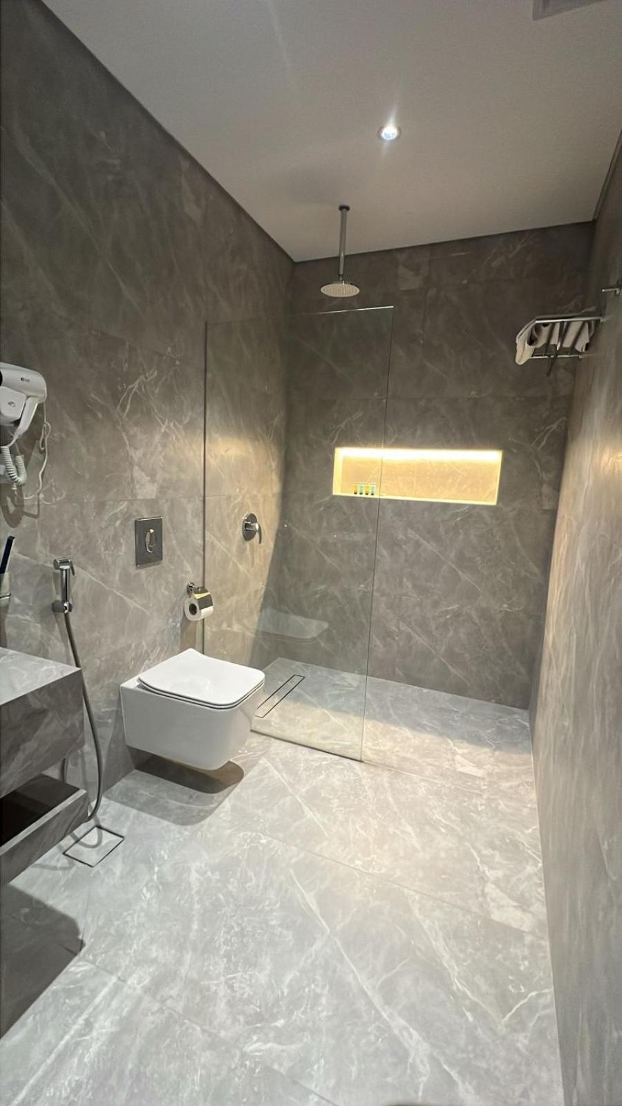 White Beach Hotel Suites Rebiğ Dış mekan fotoğraf
