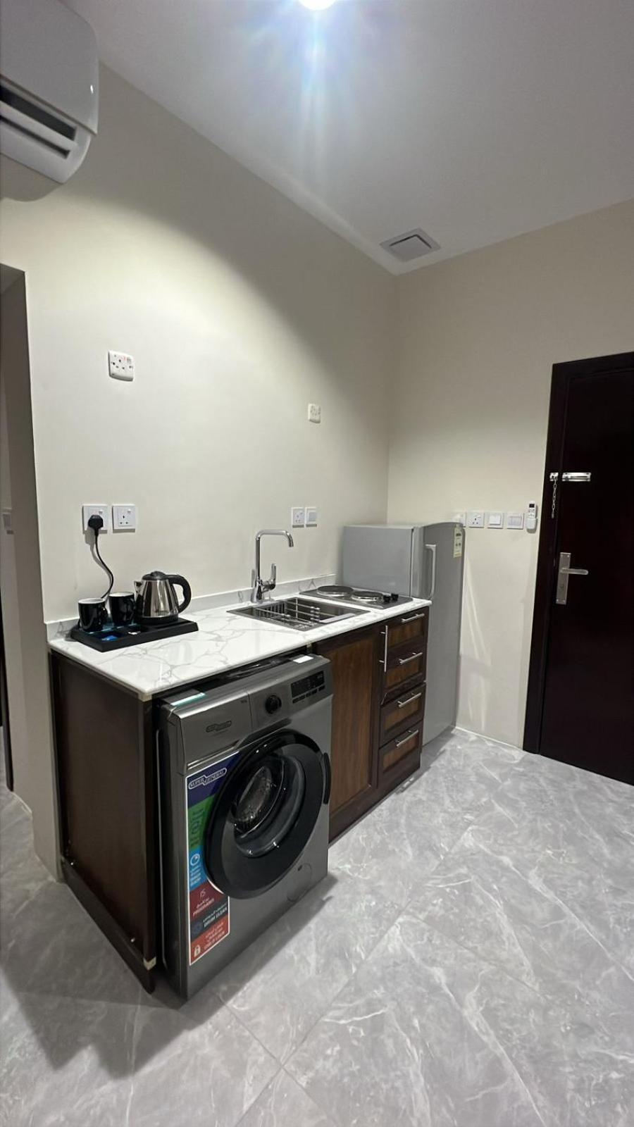 White Beach Hotel Suites Rebiğ Dış mekan fotoğraf
